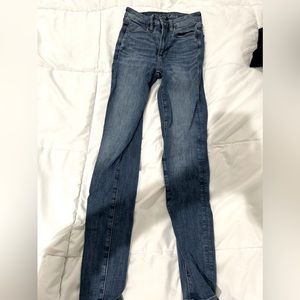 Women’s American Eagle Skinny Jeans